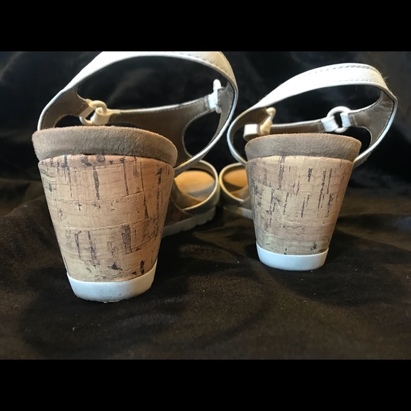 Naturalizer Sandals-8.5 M - Picture 2 of 7